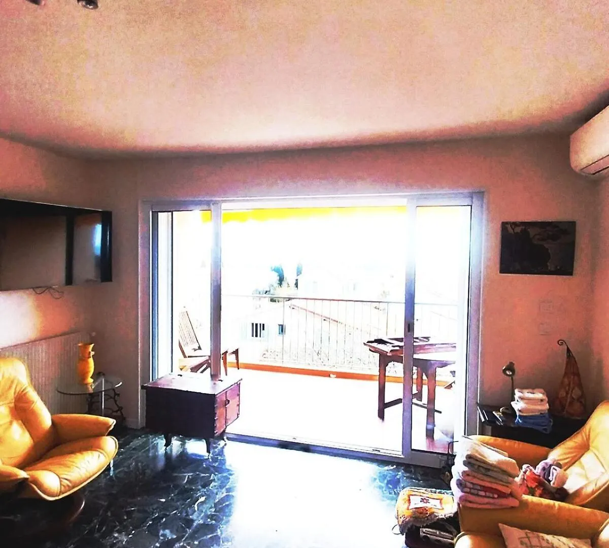 Hello Beachfront Apartment Bandol